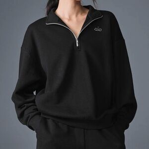 NWOT Alo Yoga Accolade 1/4 Zip Pullover in Black Cozy Fleece Athleisure Medium M